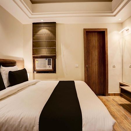 Collection O Stargaze Hotel Kanpur Exterior photo
