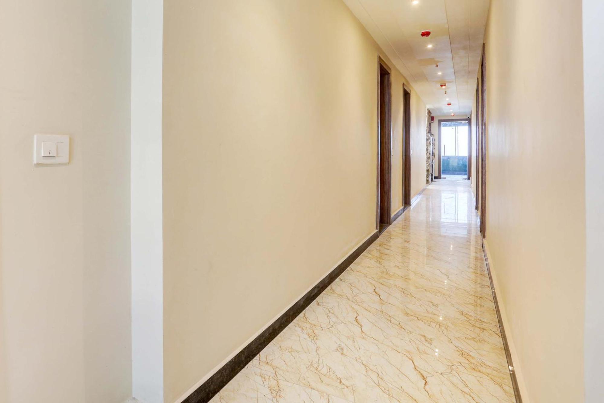 Collection O Stargaze Hotel Kanpur Exterior photo