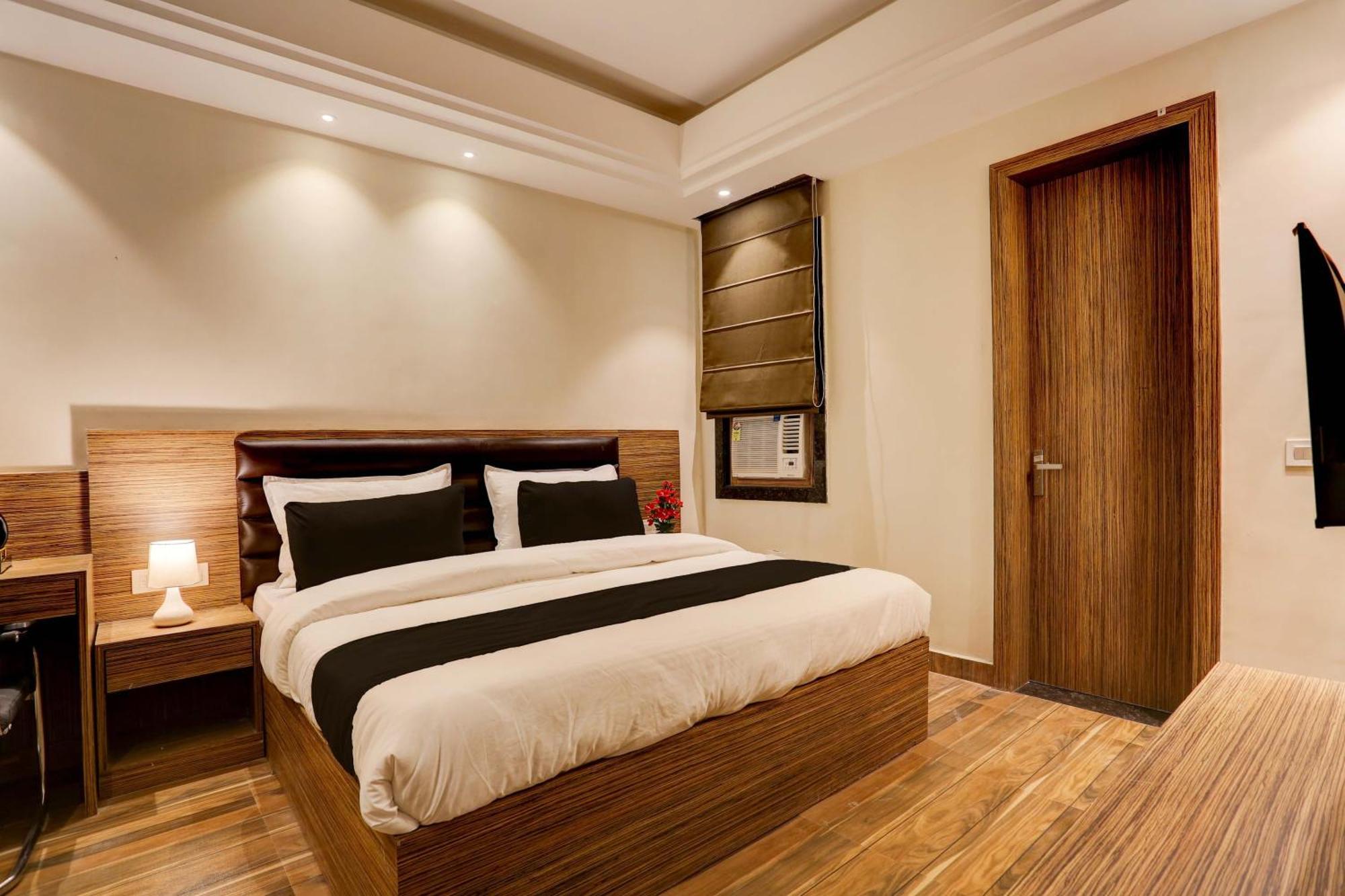 Collection O Stargaze Hotel Kanpur Exterior photo